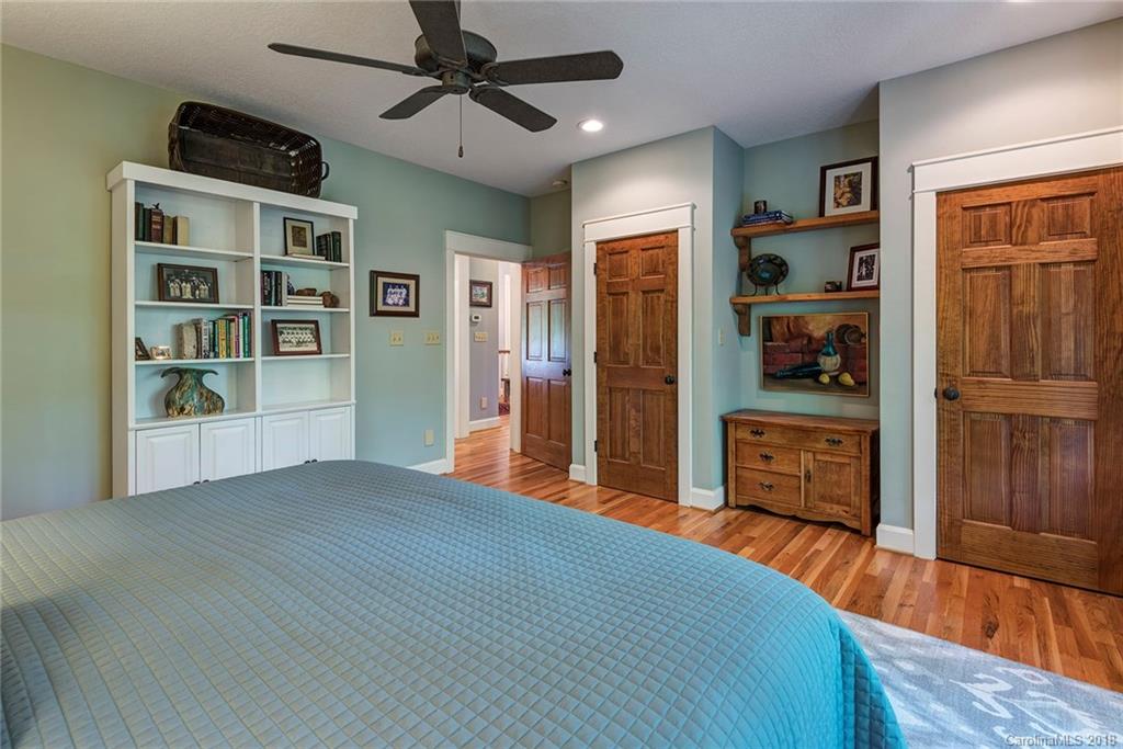 194 Dotson Road Fairview, NC 28730 - Photo 18 of 36 Gallery Image 18