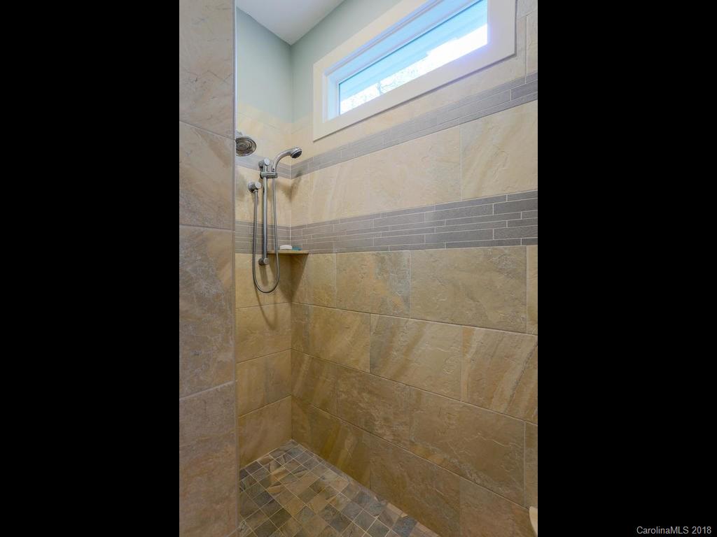 194 Dotson Road Fairview, NC 28730 - Photo 20 of 36 Gallery Image 20