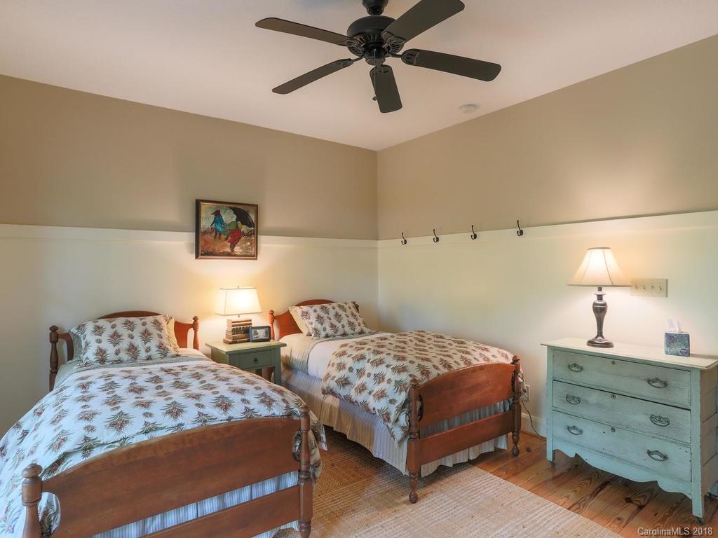 194 Dotson Road Fairview, NC 28730 - Photo 24 of 36 Gallery Image 24