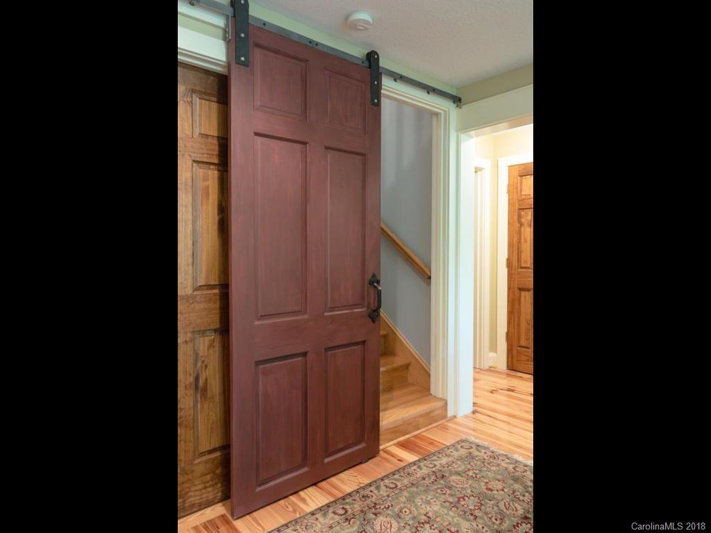 194 Dotson Road Fairview, NC 28730 - Photo 27 of 36 Gallery Image 27