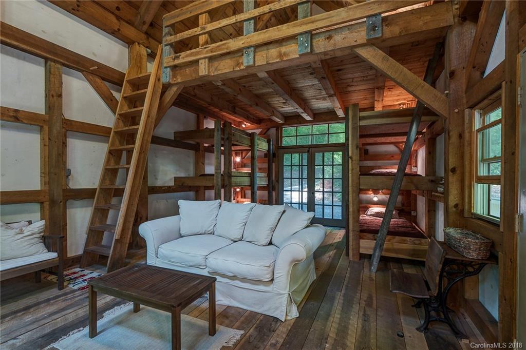 194 Dotson Road Fairview, NC 28730 - Photo 35 of 36 Gallery Image 35