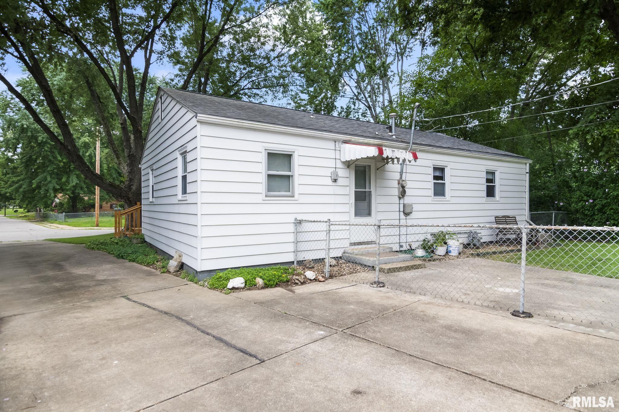9 Claire Drive Springfield, IL 62702 - Photo 26 of 31