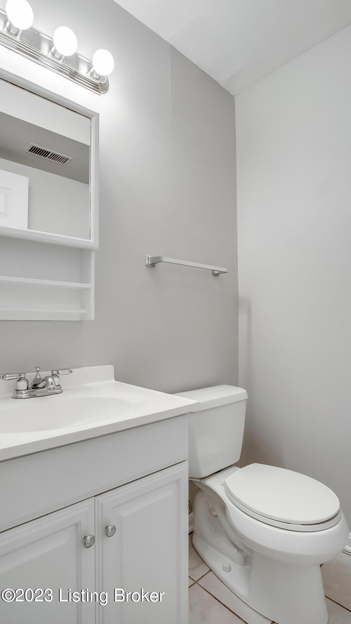 1009 Chesham Road Louisville, KY 40207 - Photo 20 of 42 1009_CheshamRd_40207_0528
