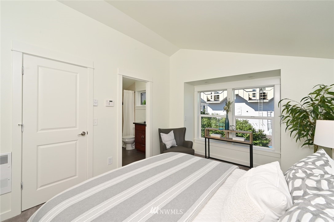 4809 Stone Way North, Unit B Seattle, WA 98103 - Photo 22 of 33 Gallery Image 22