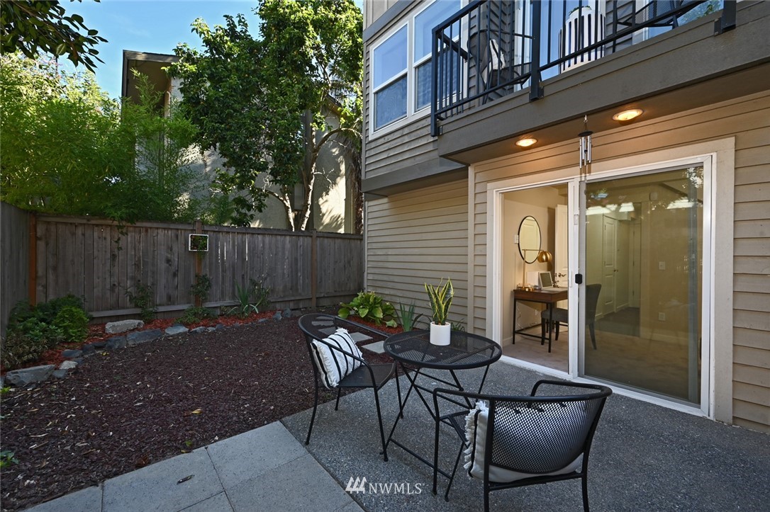 4809 Stone Way North, Unit B Seattle, WA 98103 - Photo 4 of 33 Gallery Image 4