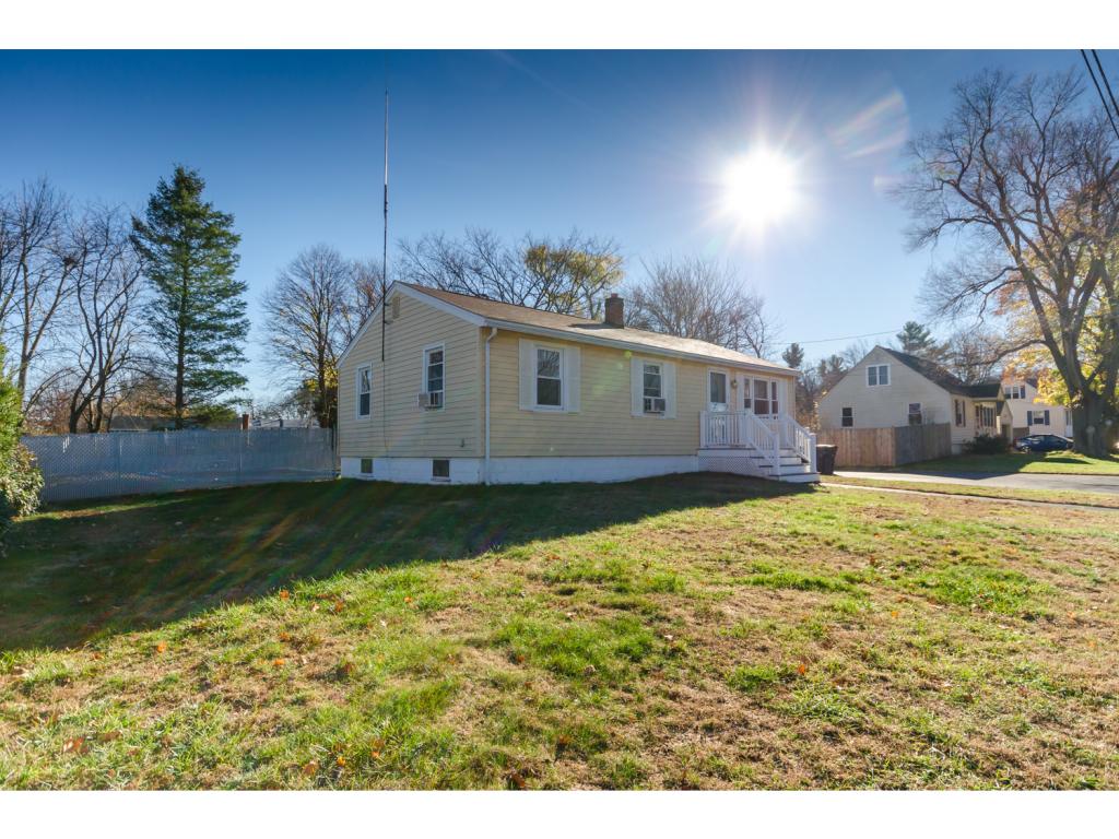 5 Maclarnon Road Salem, NH 03079 - Photo 1 of 35 Gallery Image 1