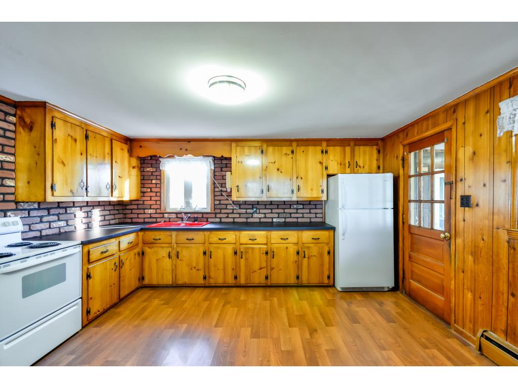 5 Maclarnon Road Salem, NH 03079 - Photo 2 of 35 Gallery Image 2