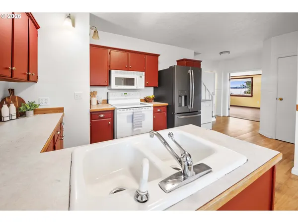 $567,000 | 886 Florence Avenue, Astoria, OR 97103