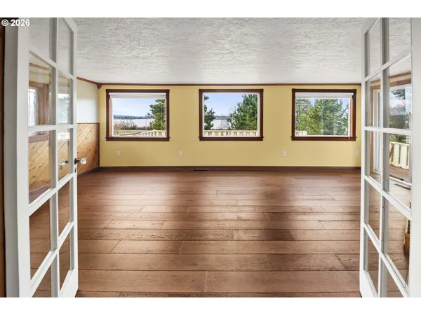 $567,000 | 886 Florence Avenue, Astoria, OR 97103