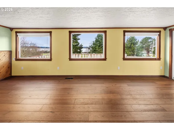 $567,000 | 886 Florence Avenue, Astoria, OR 97103