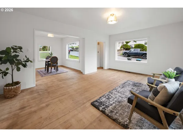 $567,000 | 886 Florence Avenue, Astoria, OR 97103