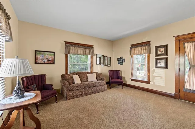 $1,900,000 | 604 North Buckner Tarsney Road, Buckner, MO 64016