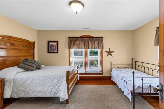 $1,900,000 | 604 North Buckner Tarsney Road, Buckner, MO 64016