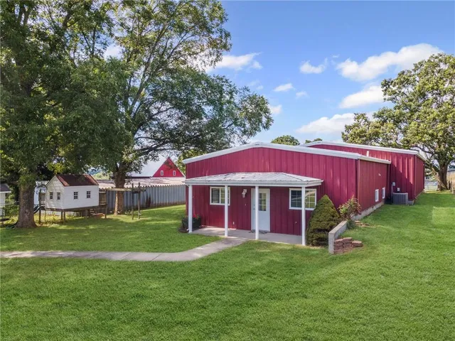 $1,900,000 | 604 North Buckner Tarsney Road, Buckner, MO 64016