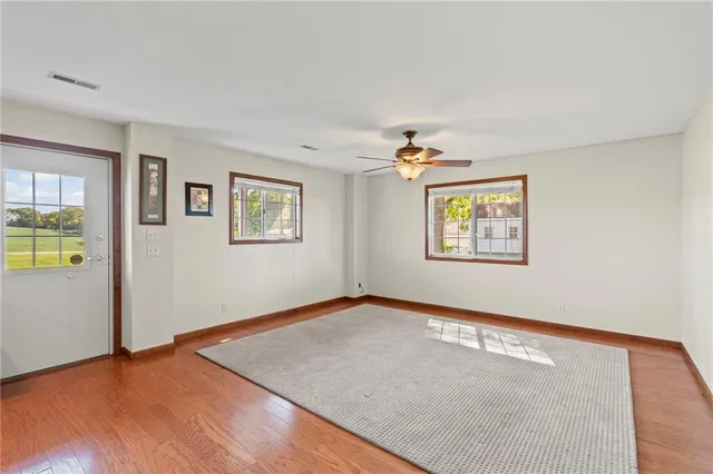 $1,900,000 | 604 North Buckner Tarsney Road, Buckner, MO 64016