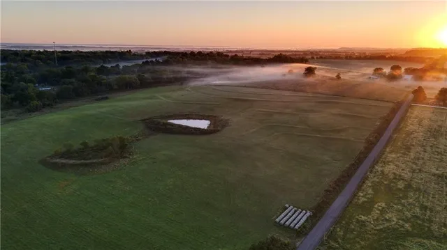 $1,900,000 | 604 North Buckner Tarsney Road, Buckner, MO 64016