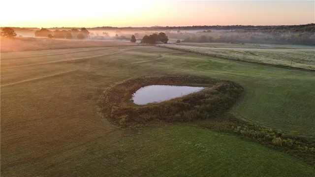 $1,900,000 | 604 North Buckner Tarsney Road, Buckner, MO 64016