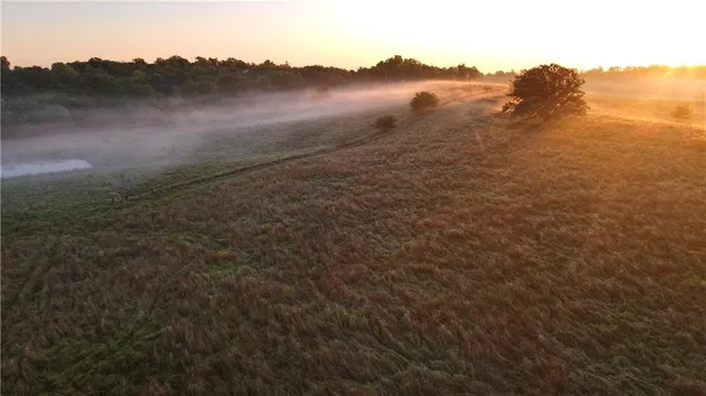 $1,900,000 | 604 North Buckner Tarsney Road, Buckner, MO 64016