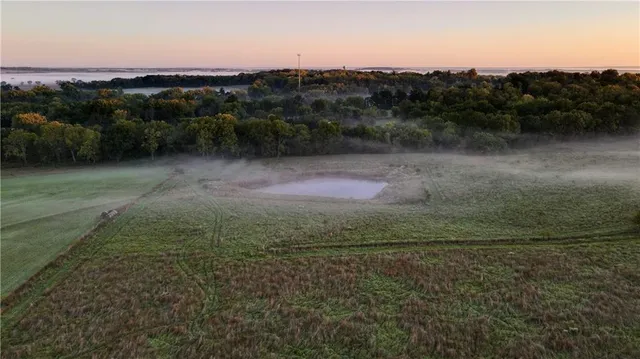 $1,900,000 | 604 North Buckner Tarsney Road, Buckner, MO 64016