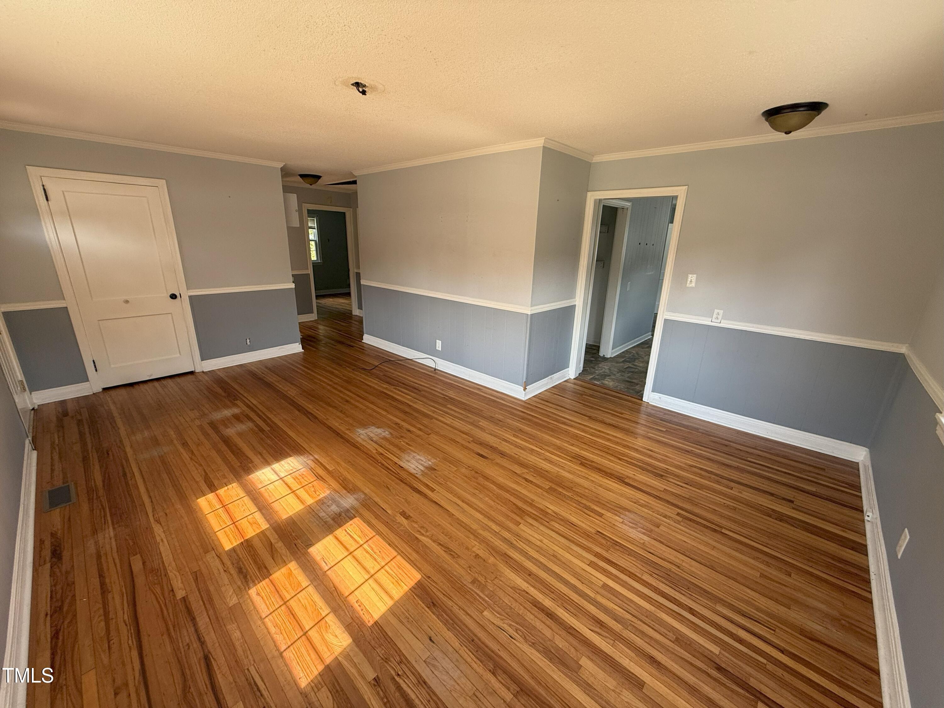 502 East J Street Erwin, NC 28339 - Photo 2 of 11 IMG_0059