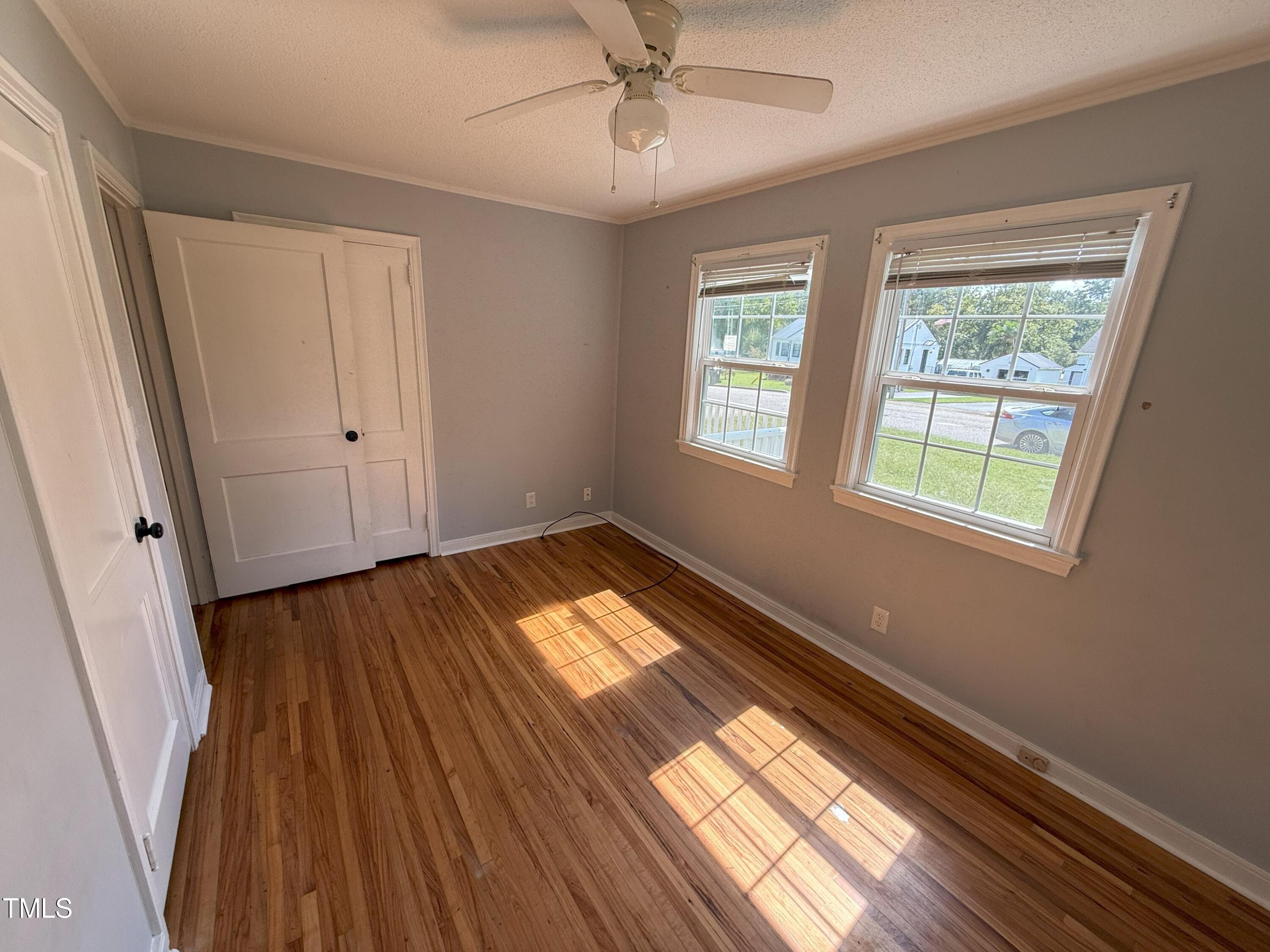 502 East J Street Erwin, NC 28339 - Photo 6 of 11 IMG_0074