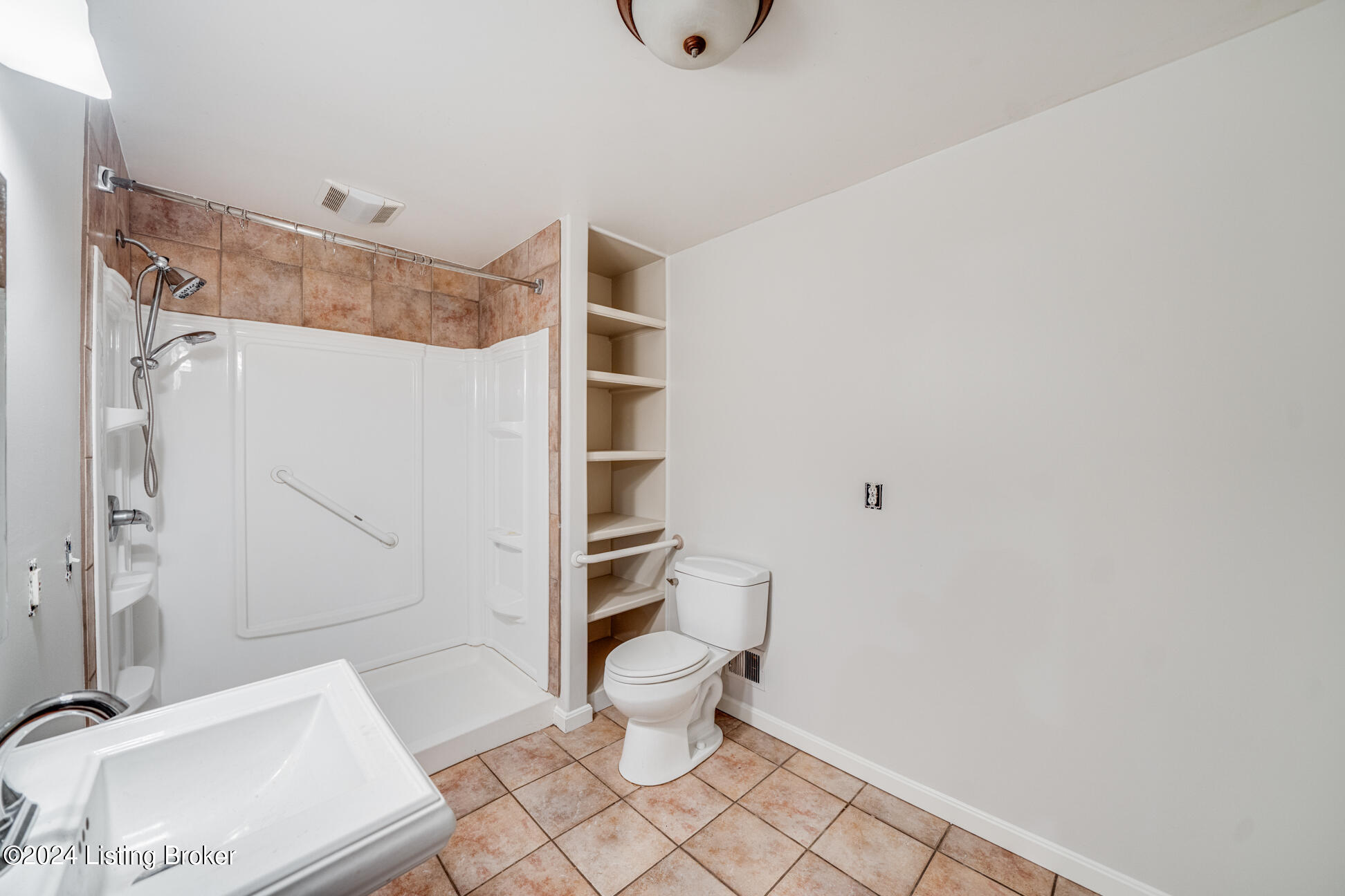 2511 Woodside Road Louisville, KY 40207 - Photo 38 of 82 2511-Woodside-Rd_Updated_008