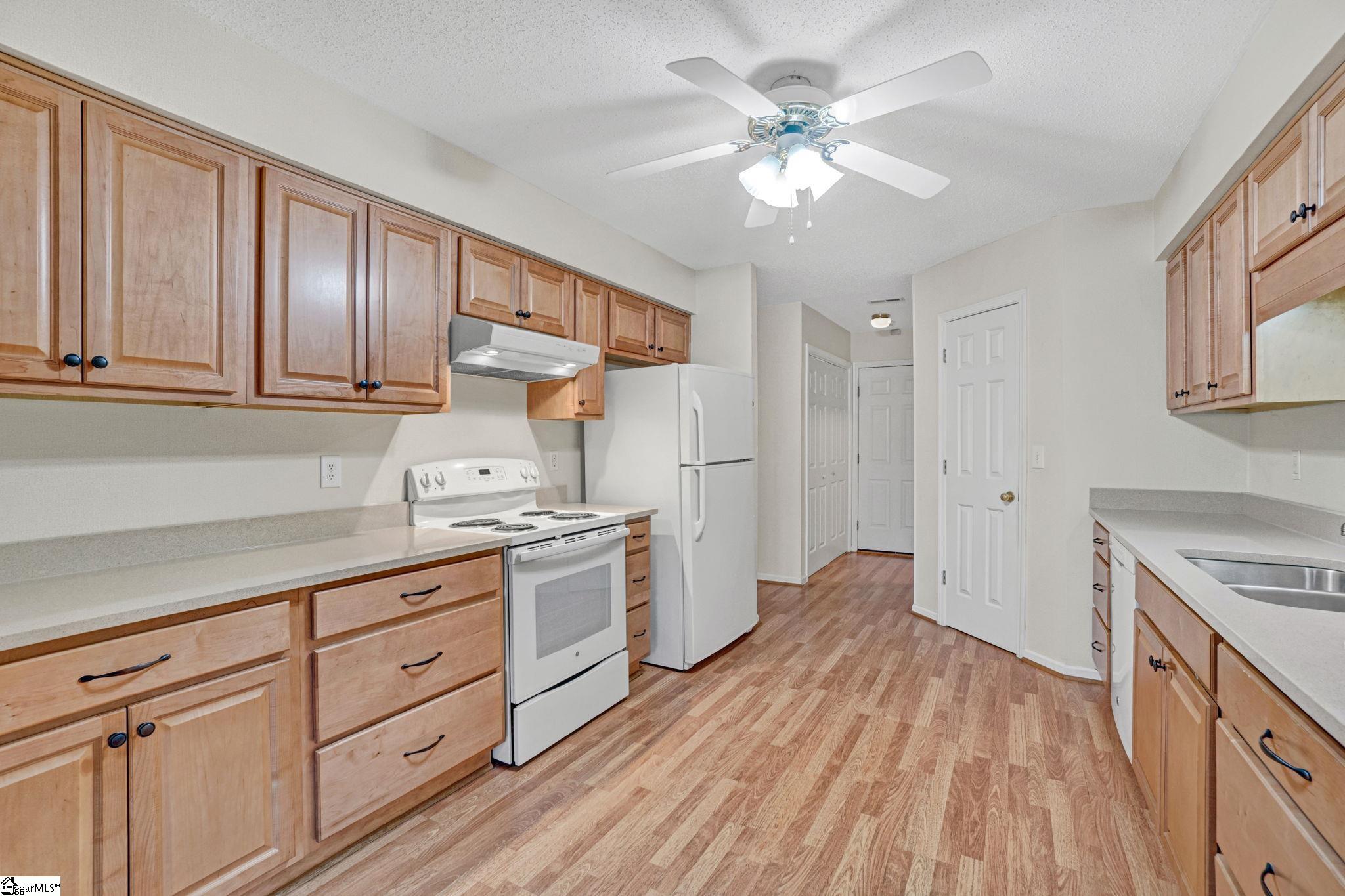 9 Stone Meadow Road Greenville, SC 29615 - Photo 20 of 43