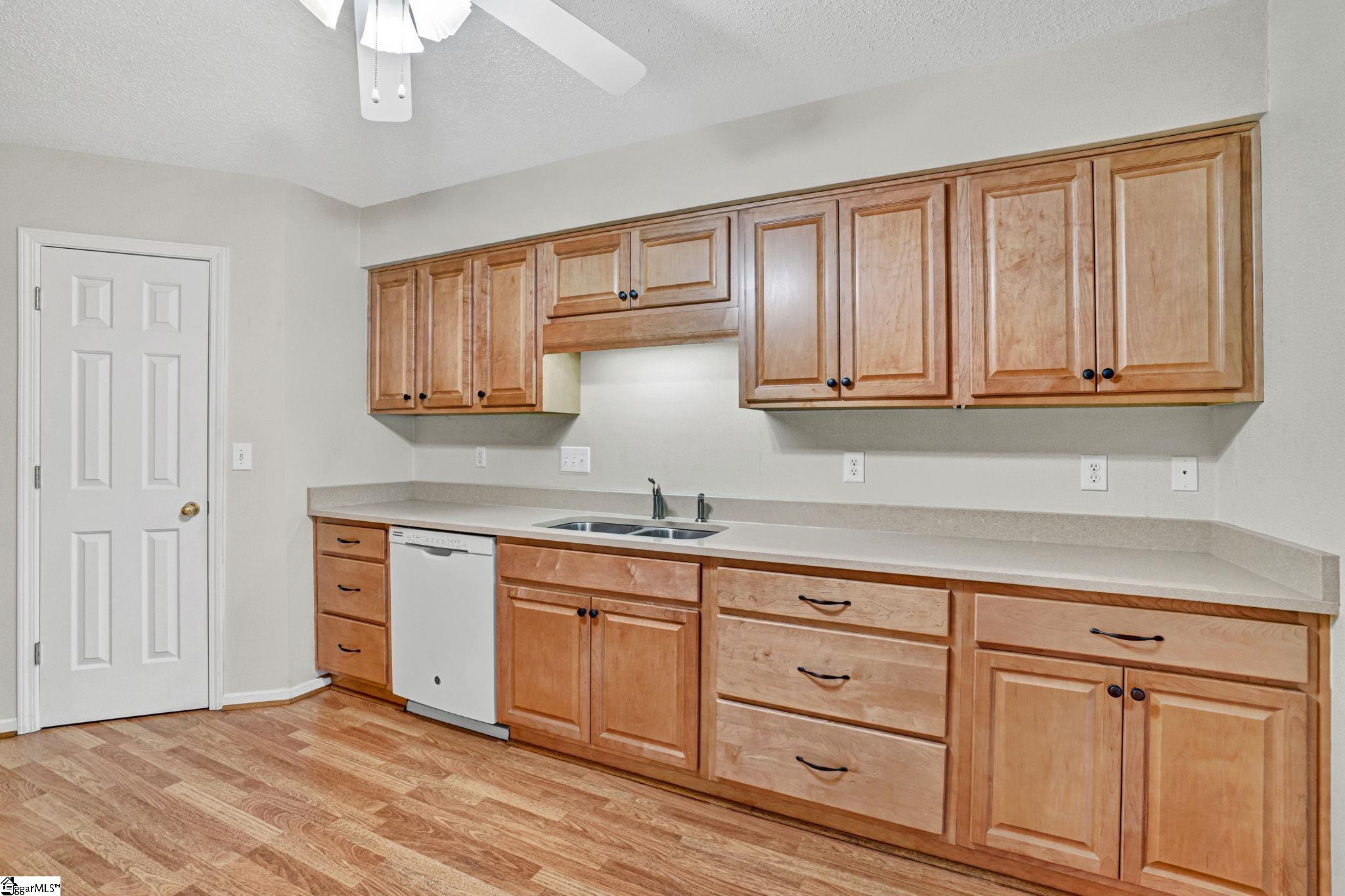 9 Stone Meadow Road Greenville, SC 29615 - Photo 22 of 43