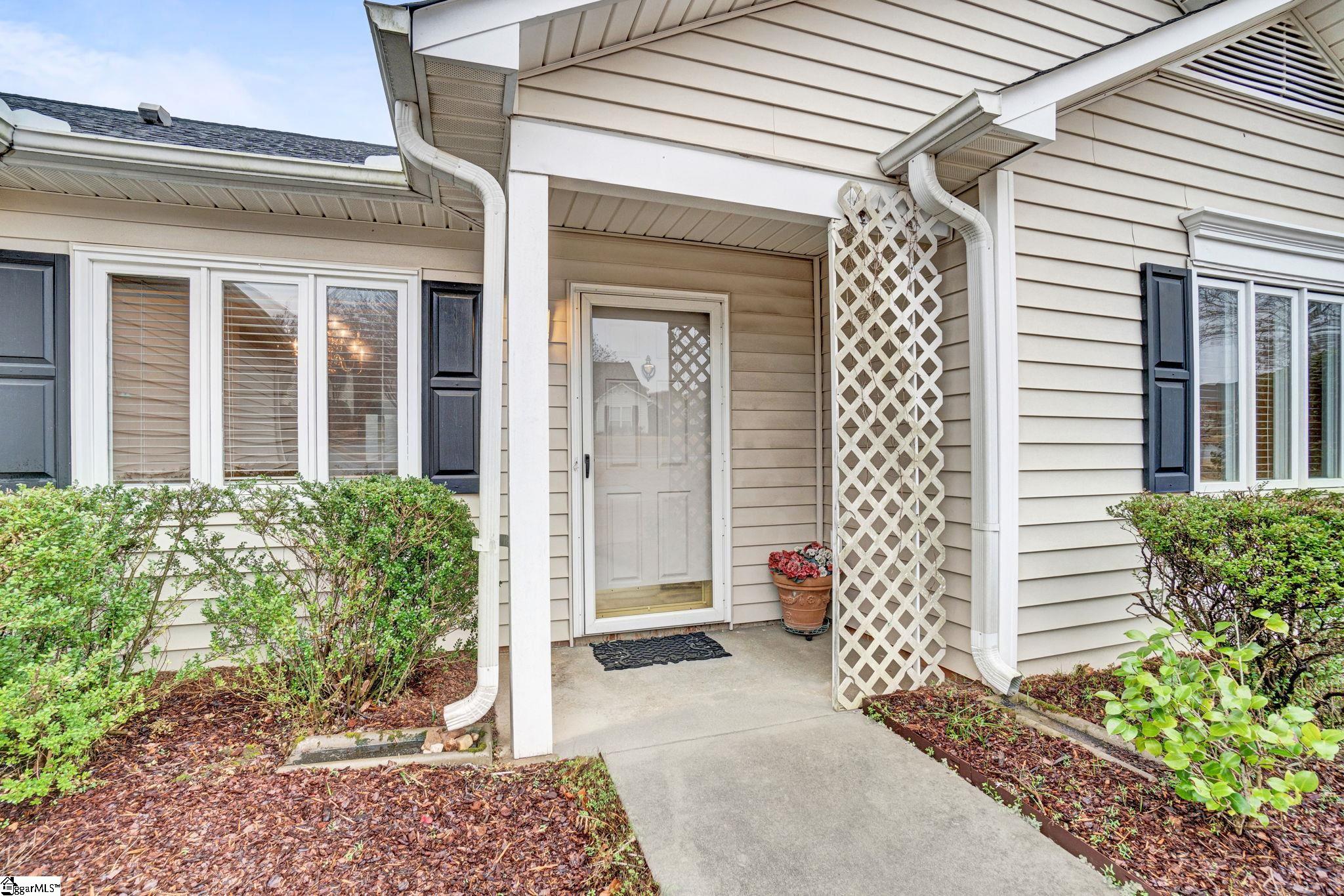 9 Stone Meadow Road Greenville, SC 29615 - Photo 4 of 43