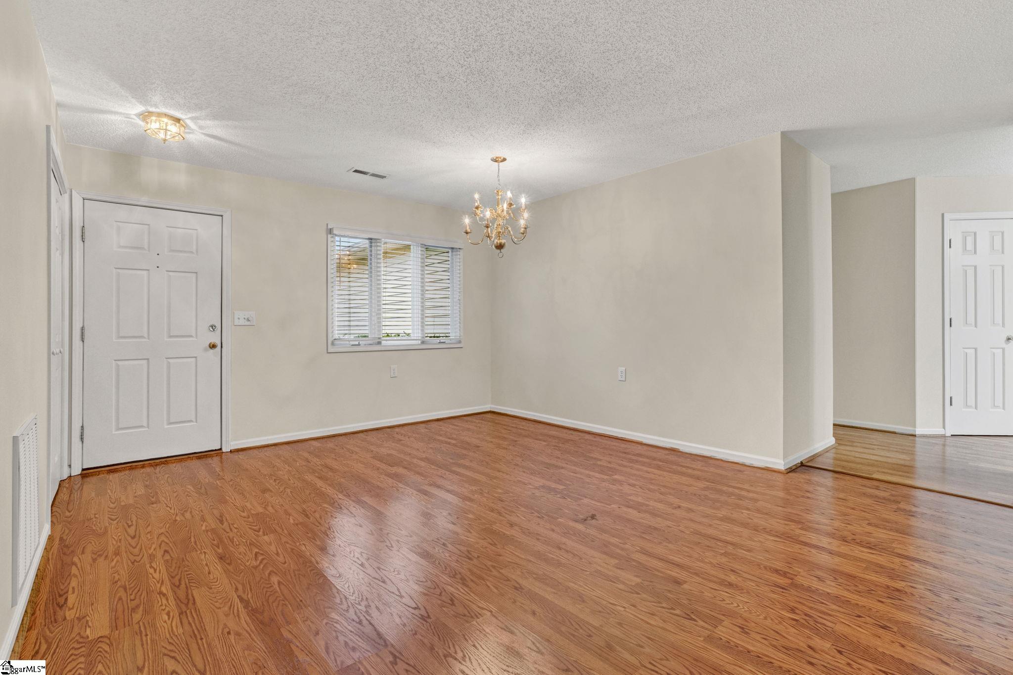 9 Stone Meadow Road Greenville, SC 29615 - Photo 10 of 43