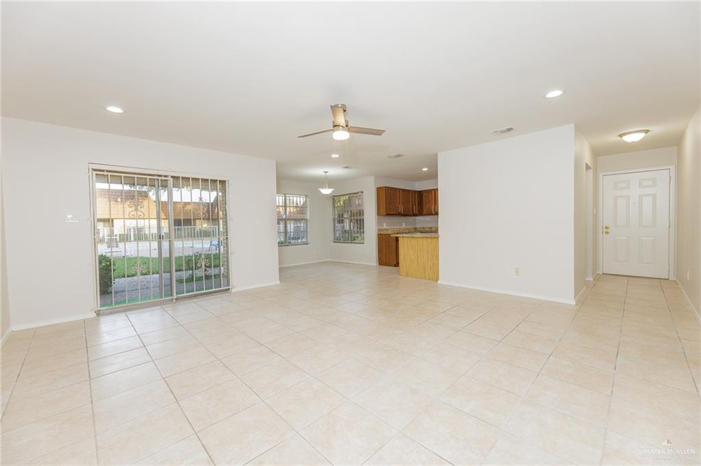 500 East El Rancho Avenue, Unit 26 McAllen, TX 78503 - Photo 16 of 27 a view of an empty room with a window