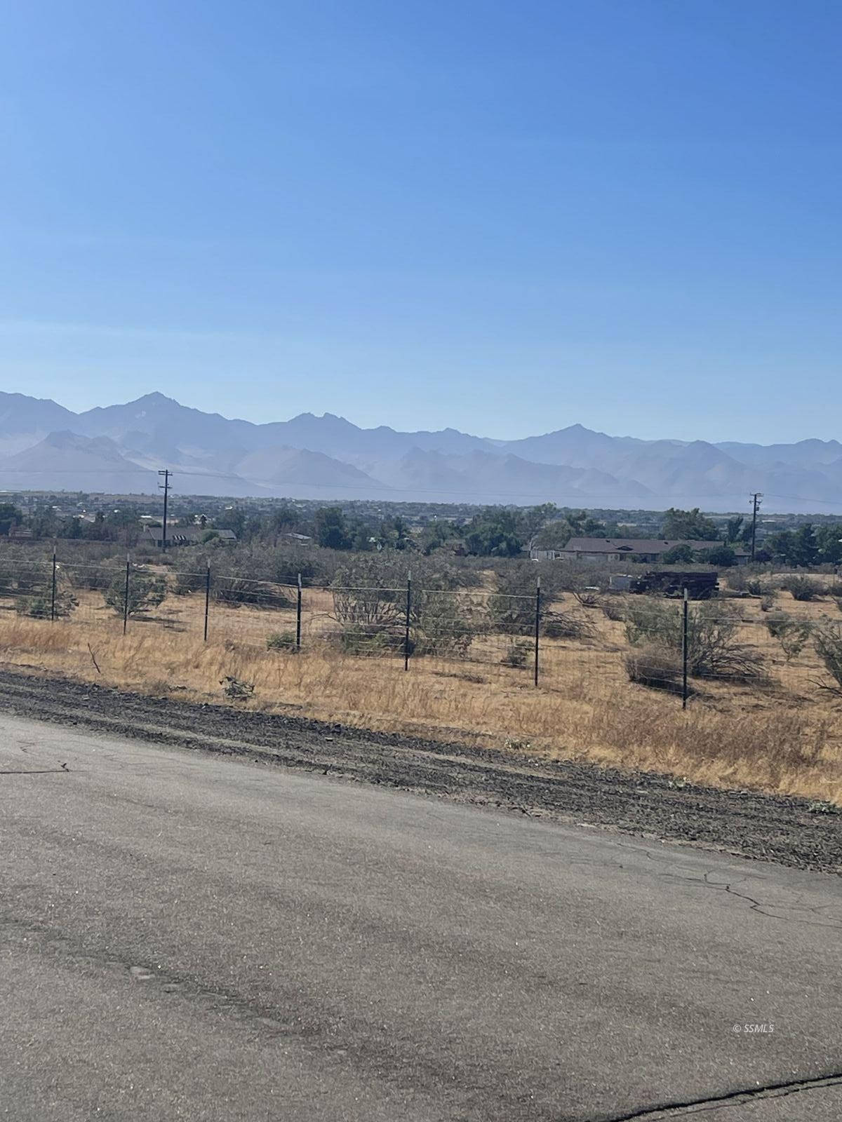 Gateway Boulevard South Ridgecrest, CA 93555 - Photo 2 of 24