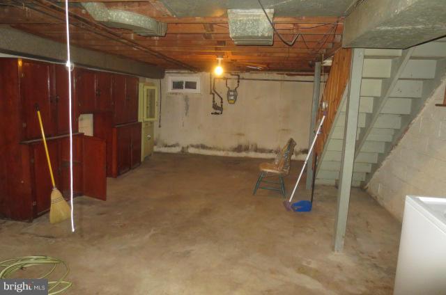 5506 Force Road Baltimore, MD 21206 - Photo 16 of 18 a view of a room with gym equipment