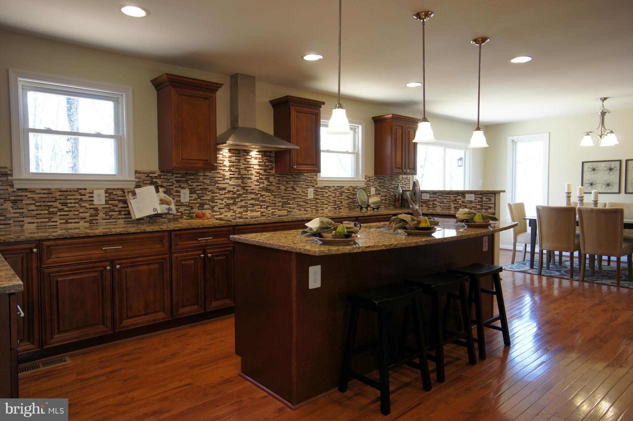 8058 Stillbrooke Road Manassas, VA 20112 - Photo 3 of 27 Kitchen