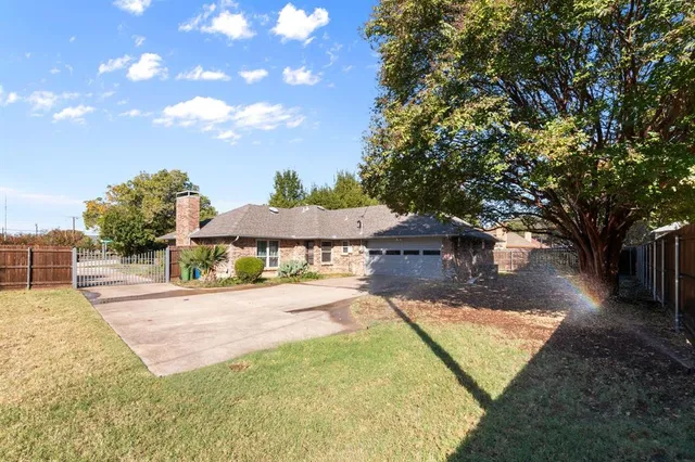 $529,500 | 2002 Harwell Street, Grapevine, TX 76051