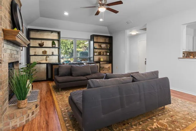 $529,500 | 2002 Harwell Street, Grapevine, TX 76051