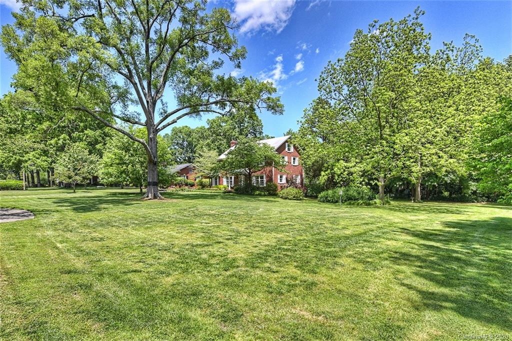 3611 Providence Road Charlotte, NC 28211 - Photo 4 of 32 Gallery Image 4