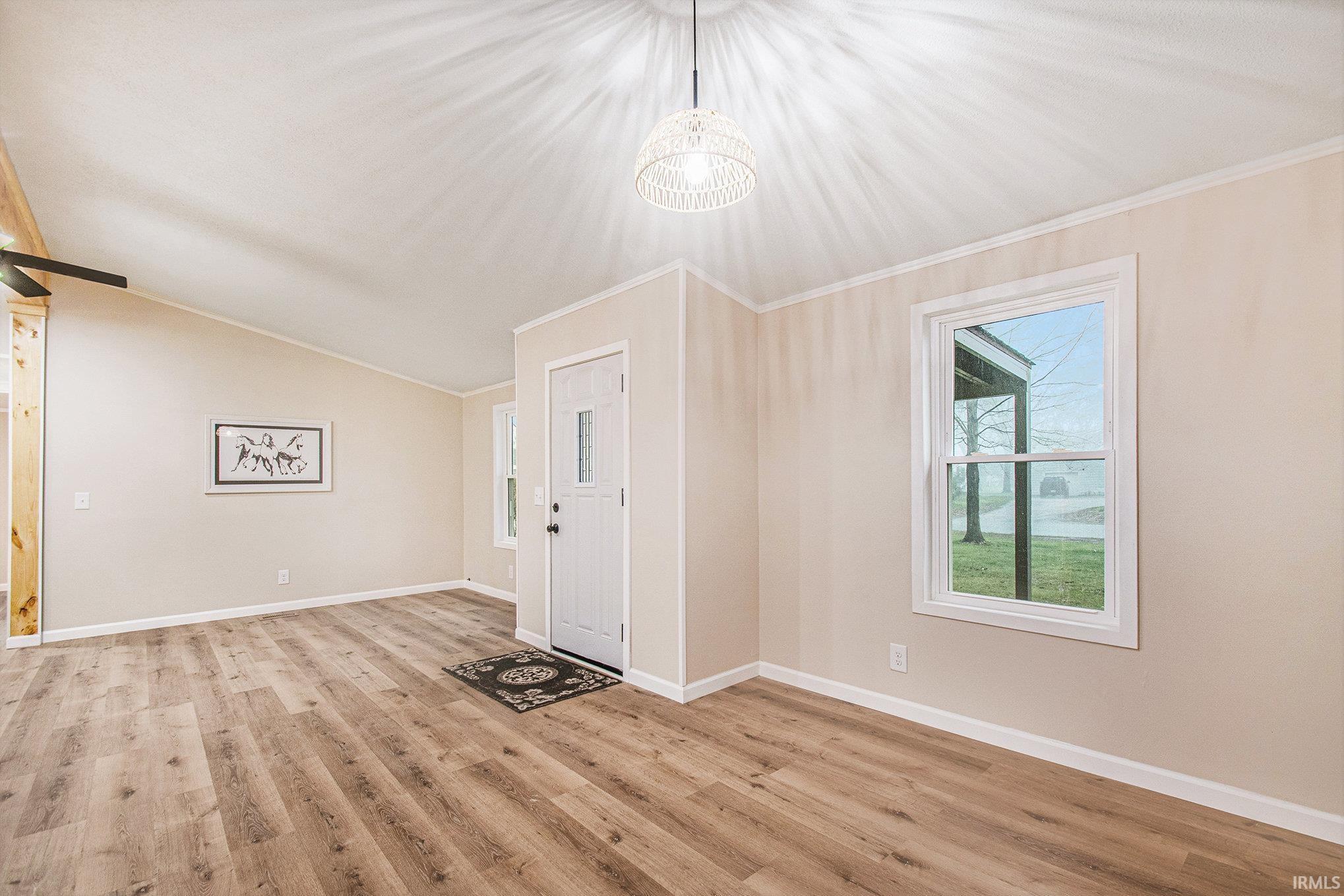 54514 Buckeye Road Mishawaka, IN 46545 - Photo 5 of 29 Gallery Image 5