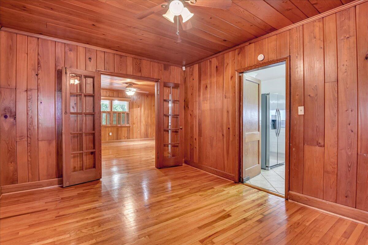 733 West Rollingwood Road Aiken, SC 29801 - Photo 3 of 16