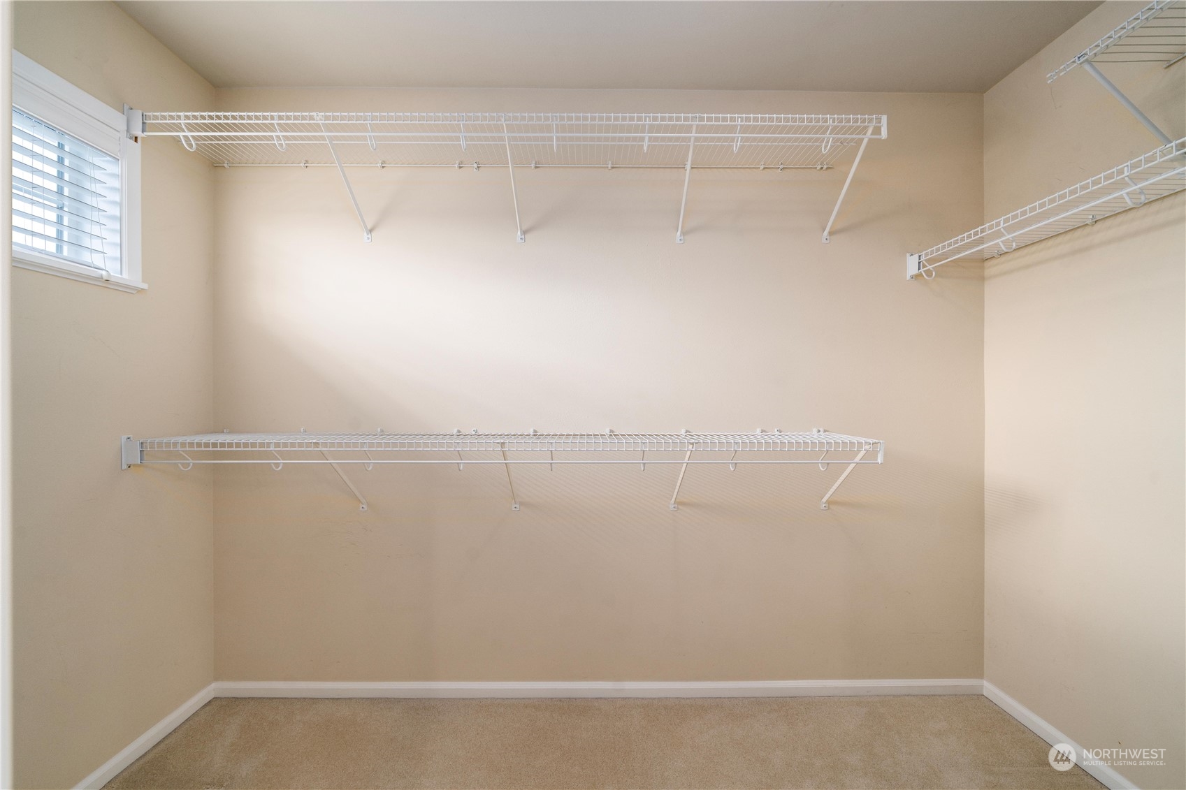 16902 Woodside Drive Southeast Renton, WA 98058 - Photo 16 of 30 Gallery Image 16