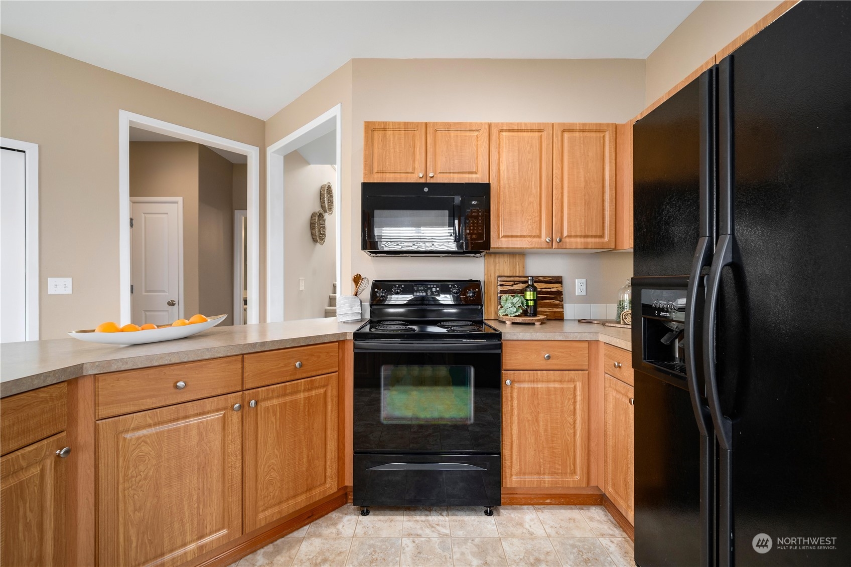 16902 Woodside Drive Southeast Renton, WA 98058 - Photo 8 of 30 Gallery Image 8