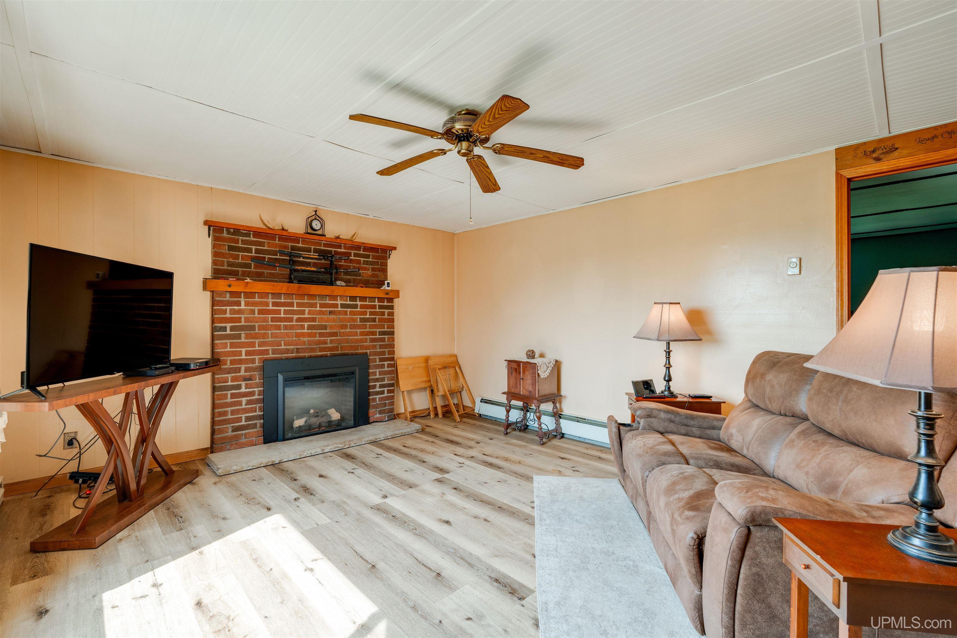 984 N Dixon Road Manistique, MI 49854 - Photo 8 of 52
