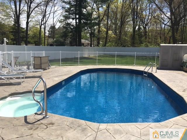 224 Lloyd Road Aberdeen, NJ 07747 - Photo 14 of 15 Gallery Image 14