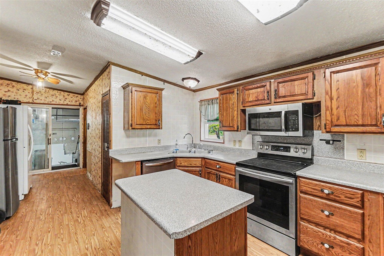 10967 South Hawkins Road Reed City, MI 49677 - Photo 13 of 26