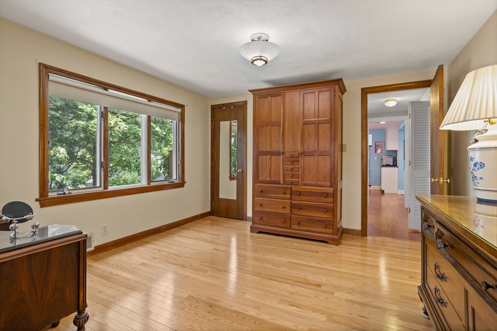 32 Melvin Road Arlington, MA 02474 - Photo 19 of 39 a view of livingroom with hardwood