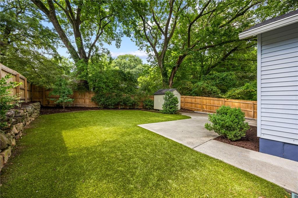 2469 Forrest Avenue Northwest Atlanta, GA 30318 - Photo 24 of 29