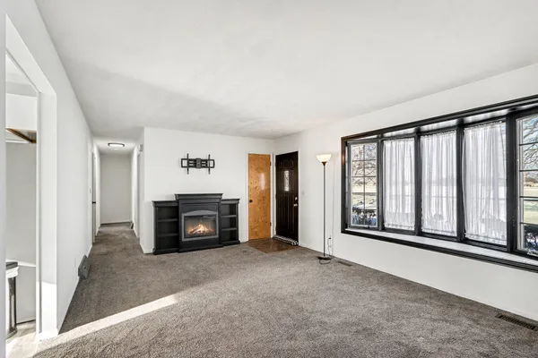 $240,000 | 2891 West W Avenue, Schoolcraft, MI 49087