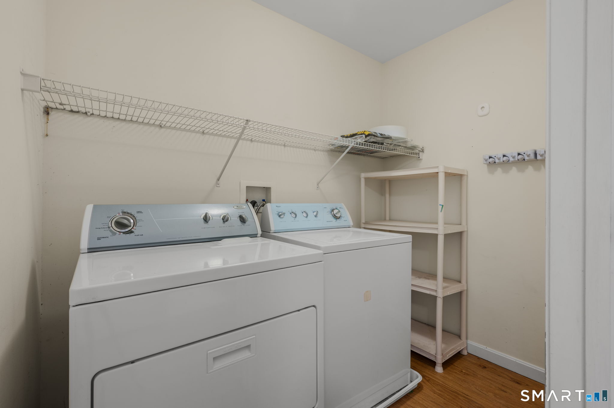 128 Meridian Street, Unit 209 Groton, CT 06340 - Photo 17 of 29 Gallery Image 17