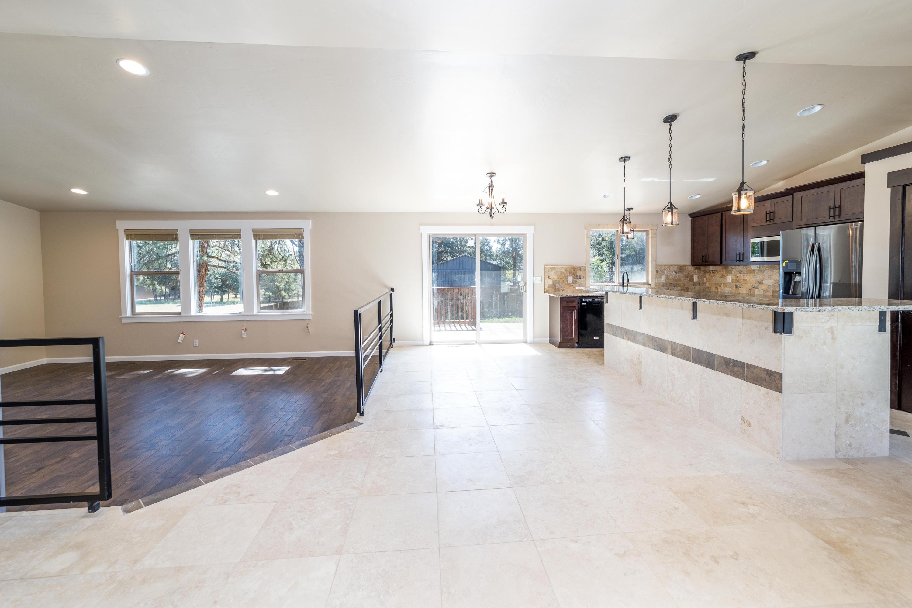 580 Southeast Craven Road Bend, OR 97702 - Photo 5 of 18 Brand new everything in this abundant kitchen