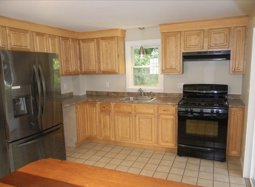 105 Senna Road Fitchburg, MA 01420 - Photo 2 of 23 Gallery Image 2